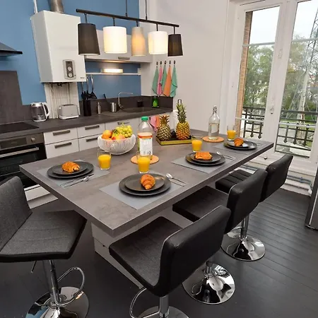 Apartment Le Fil Bleu - Centre - Entierement Equipe Montlucon
